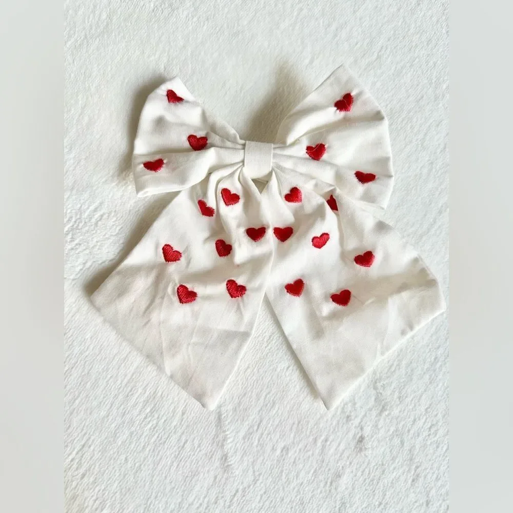 Valentines White bow with red bows